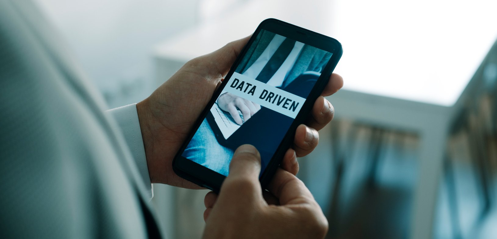 text data driven in smartphone, web banner