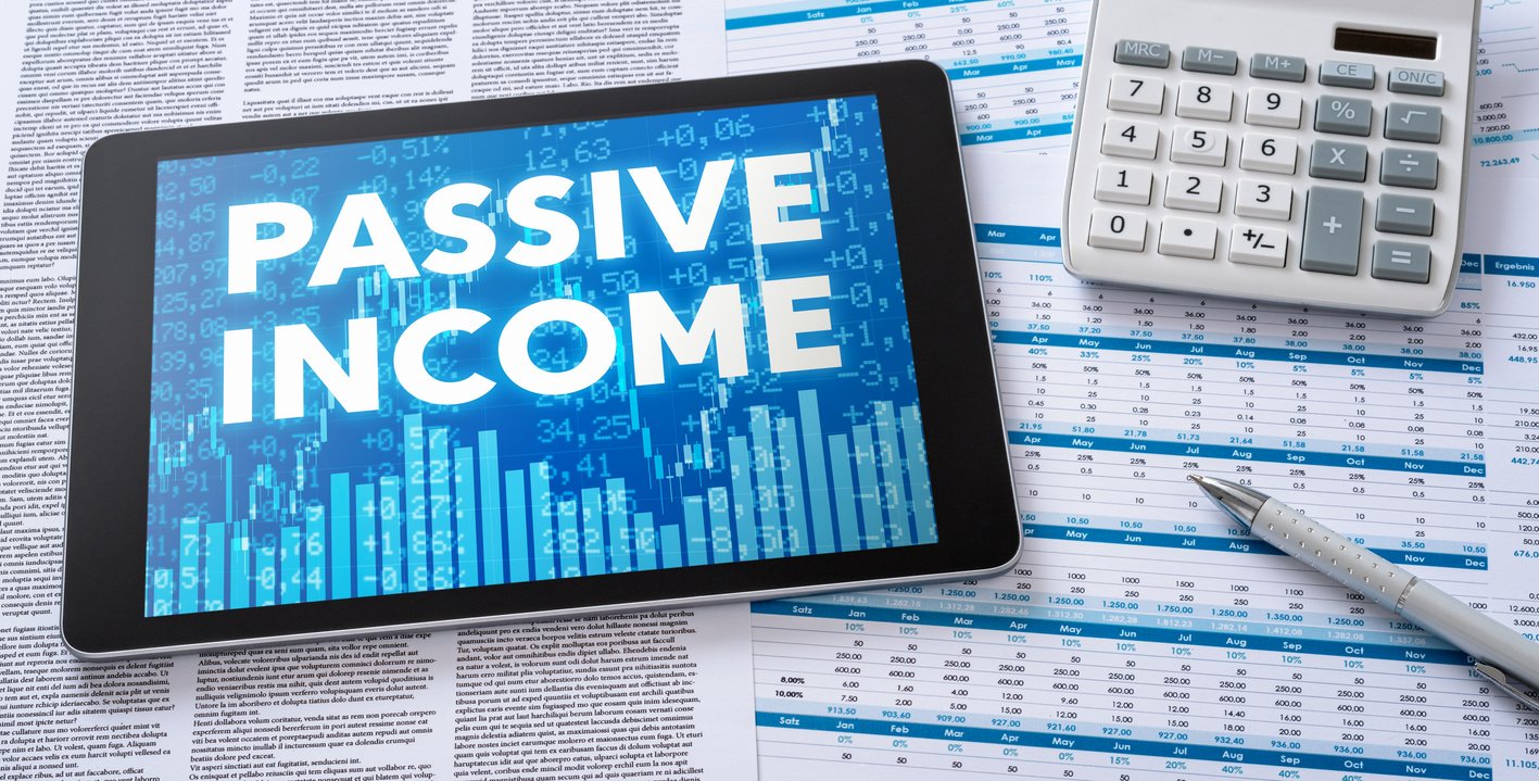 Smart Tablet with Passive Income Text 